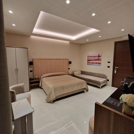 Beatus Suites And Rooms B&B 카니카티 외부 사진