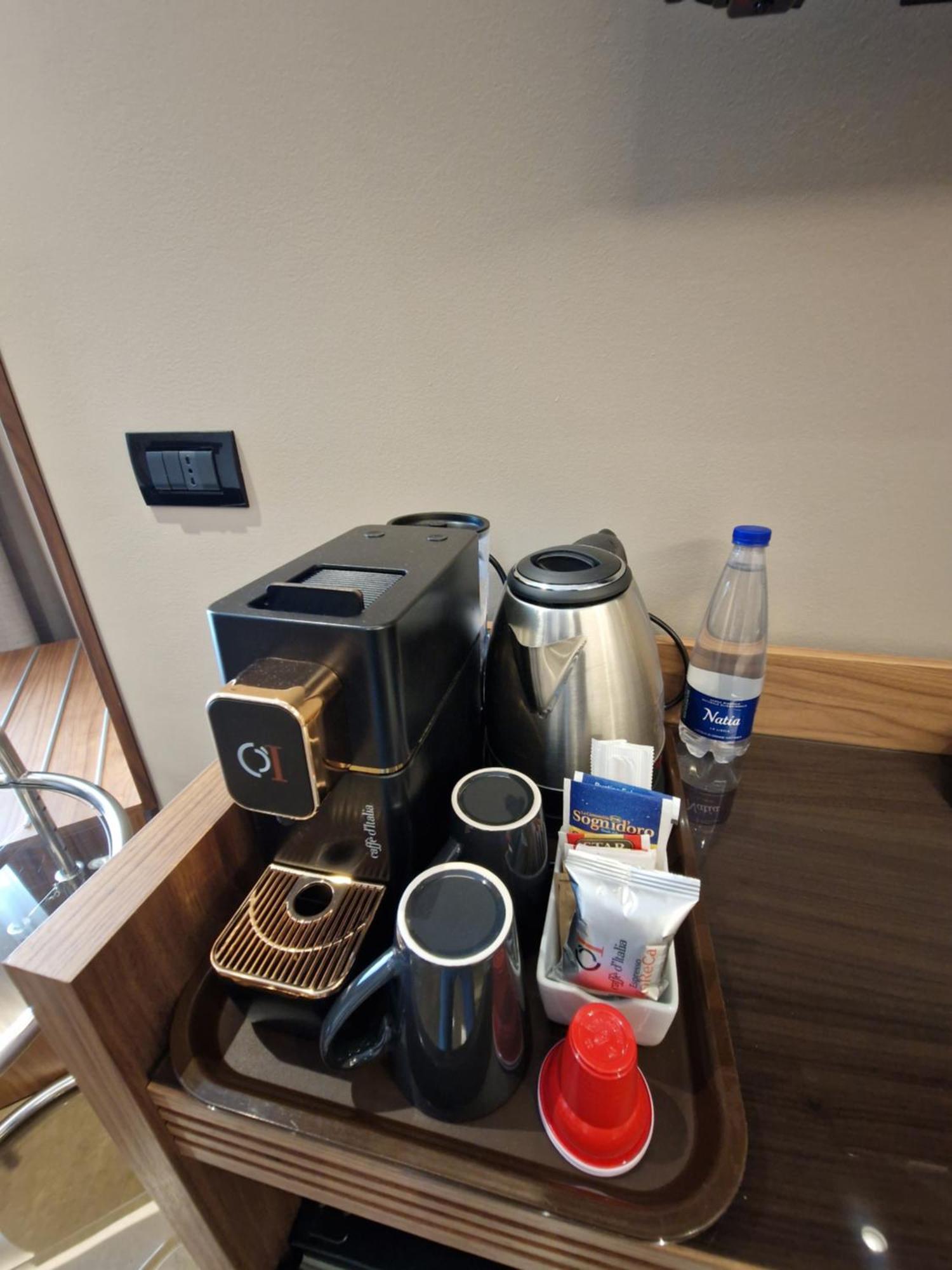 Beatus Suites And Rooms B&B 카니카티 외부 사진