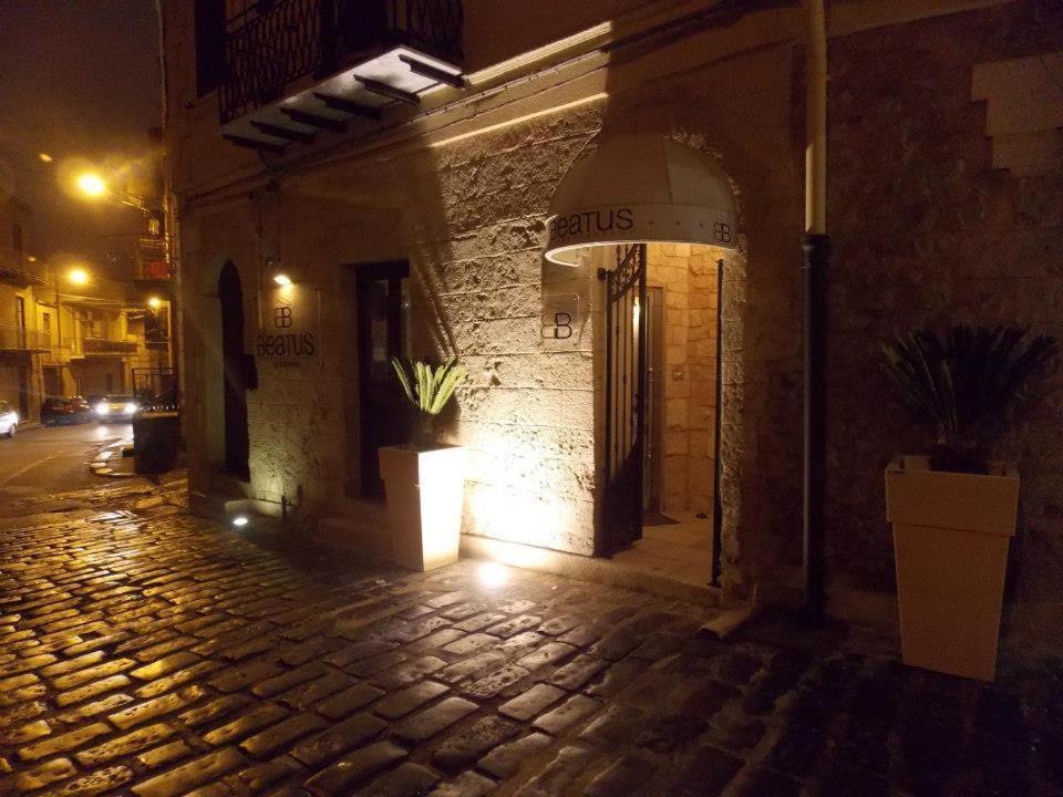 Beatus Suites And Rooms B&B 카니카티 외부 사진