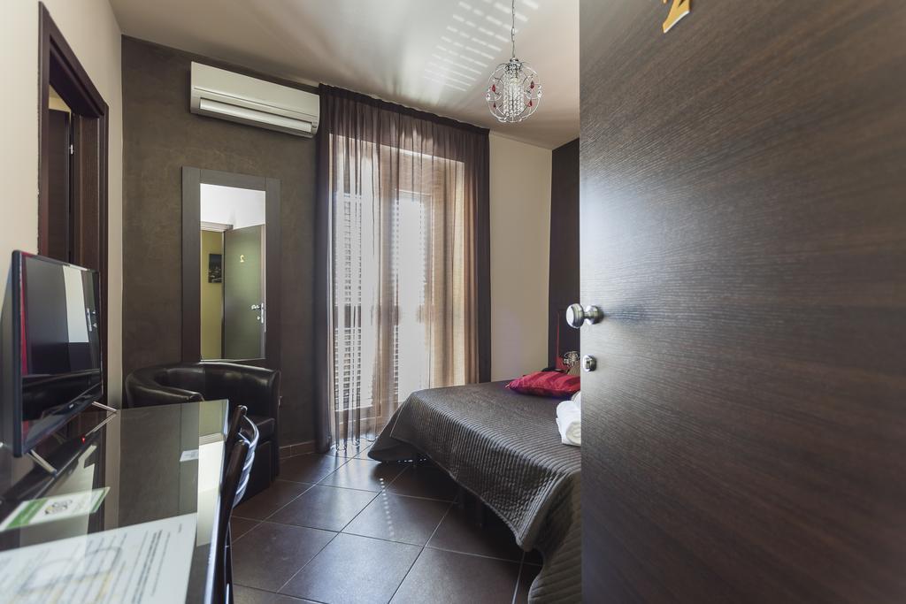 Beatus Suites And Rooms B&B 카니카티 외부 사진
