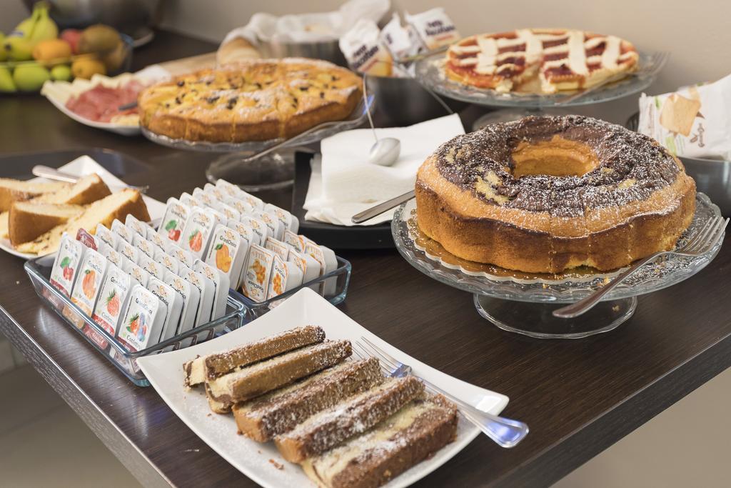 Beatus Suites And Rooms B&B 카니카티 외부 사진