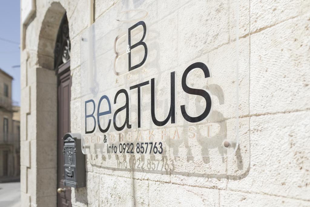 Beatus Suites And Rooms B&B 카니카티 외부 사진